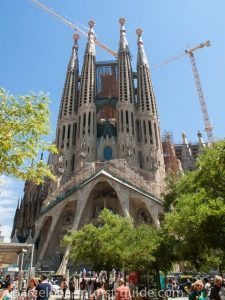 Antonio Gaudi cathedral, build cathedral, purpose is to make meaning | American Business Advisors